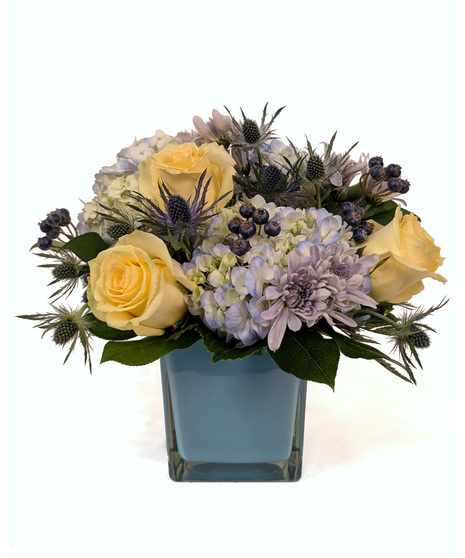 Blueberry Fizz - Soft Yellow & Blue Cube Arrangement