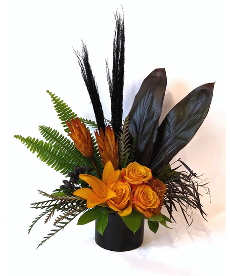 Extraterrestrial - Out Of This World Halloween Arrangement
